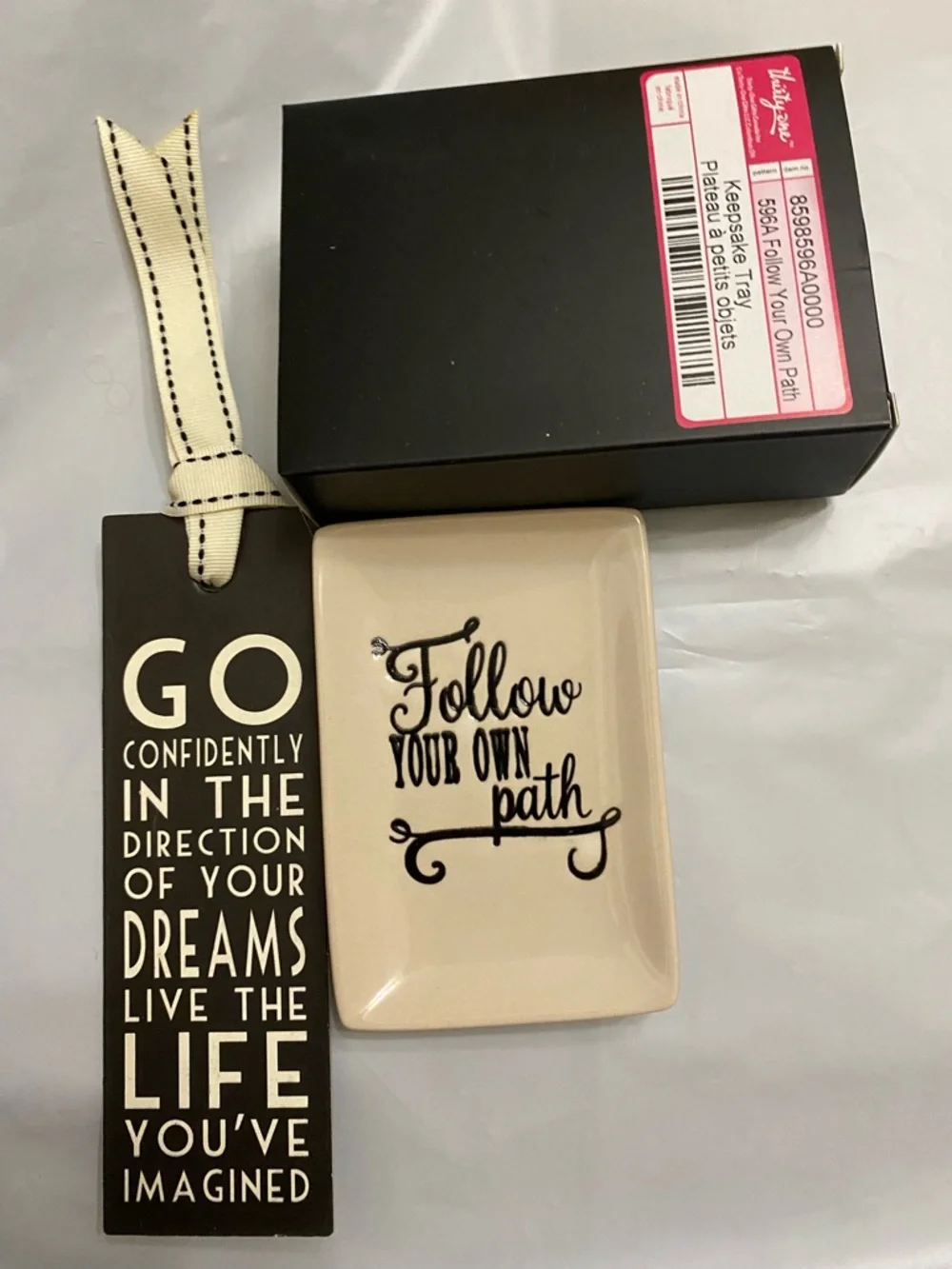 Thirty-one Follow Your Own Path Ceramic Trinket Dish - Cream and book mark